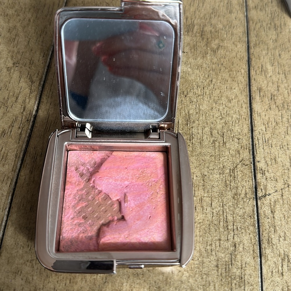 Hourglass blush “Sublime Flush” - Picture 2 of 3